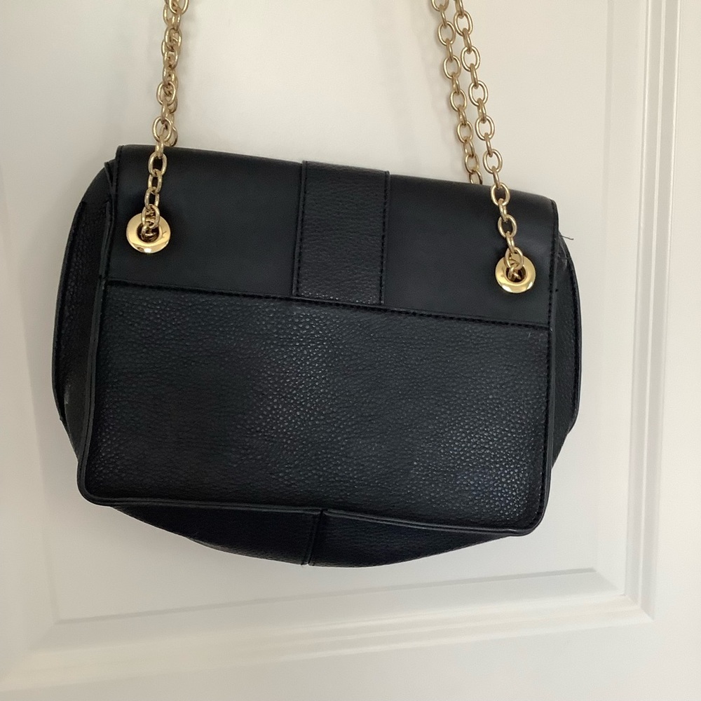RARE CHARMING CHARLIE Black Pebbled Four Hearts Crossbody Bag Gold Hardware - Picture 3 of 9